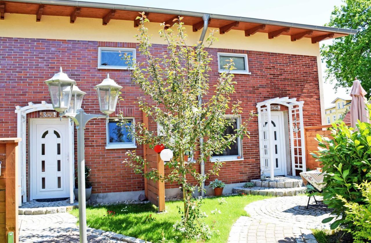 Ferienhaus Zum Hafen In Altefaehr Εξωτερικό φωτογραφία