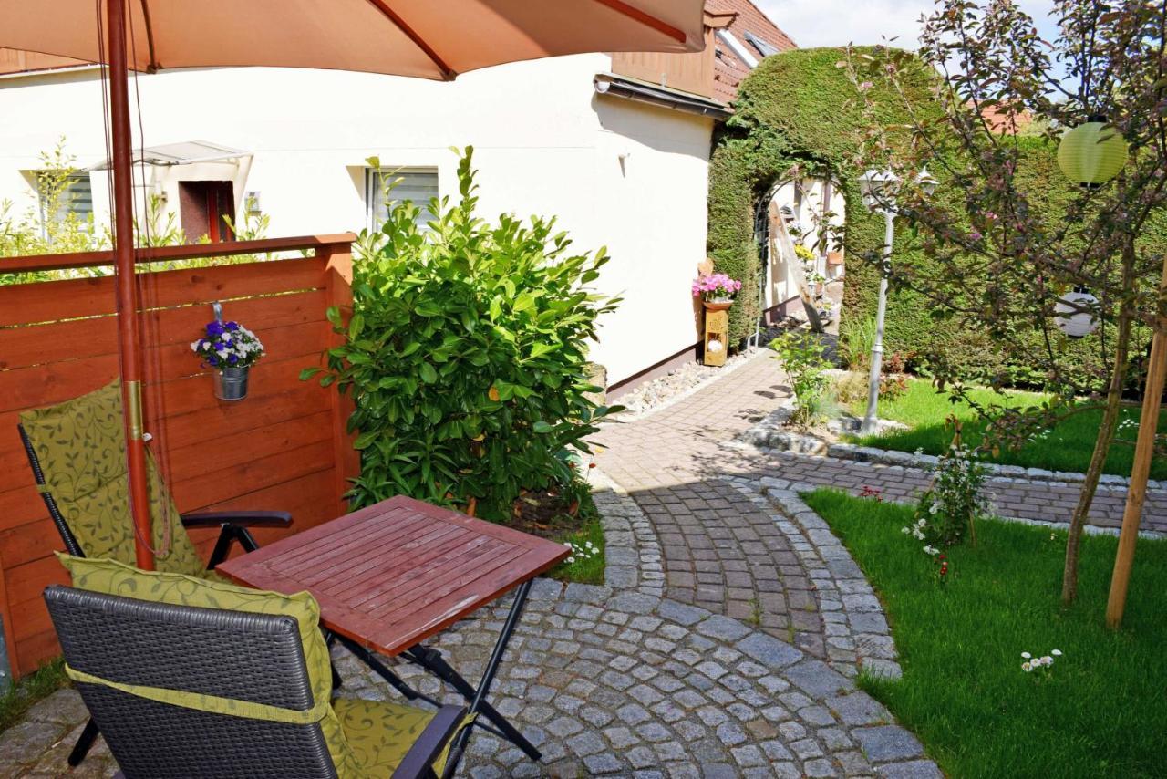 Ferienhaus Zum Hafen In Altefaehr Εξωτερικό φωτογραφία