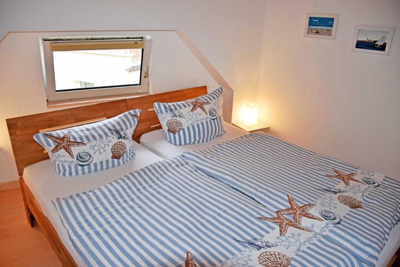 Ferienhaus Zum Hafen In Altefaehr Εξωτερικό φωτογραφία